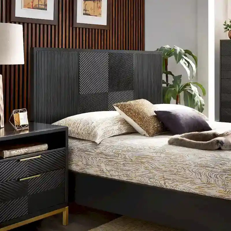 Elea Low Profile Queen Platform Bed by iNSPIRE Q Bold