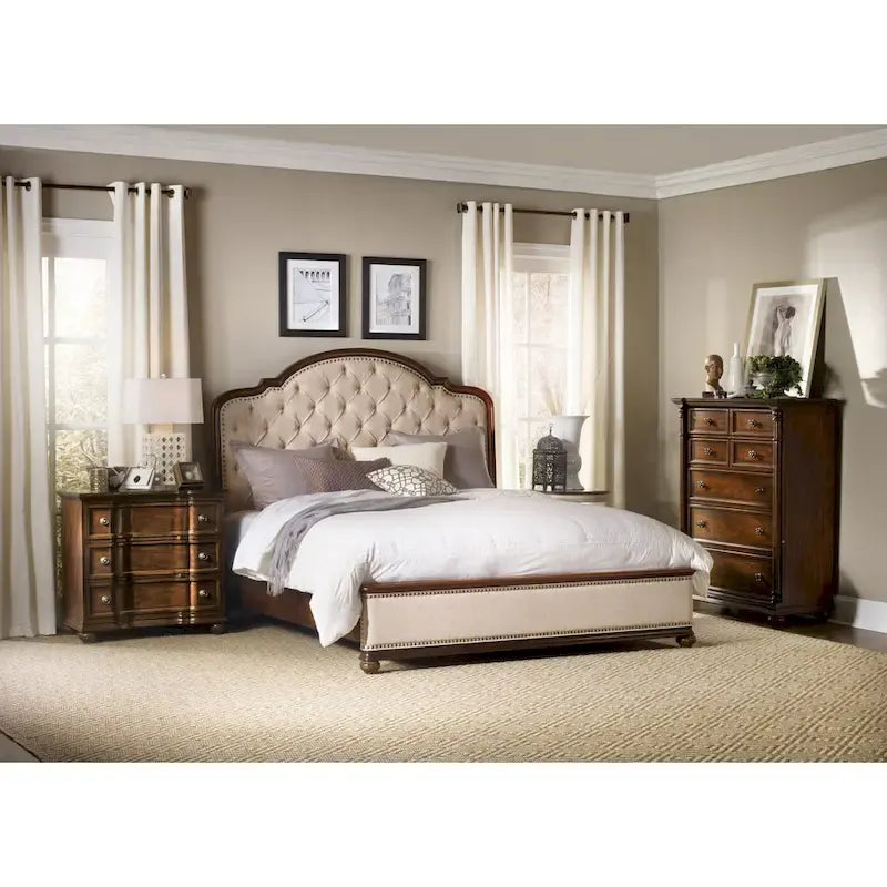 Leesburg King Upholstered Bed with Wood Rails